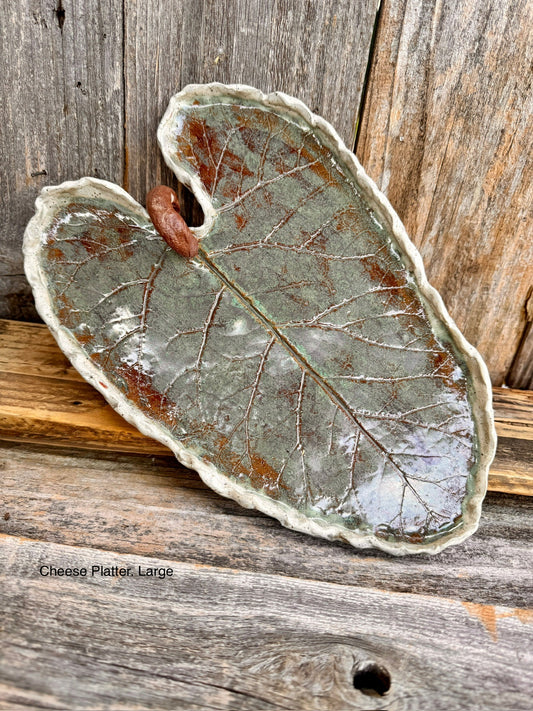Soft Green Leaf Shaped Dish